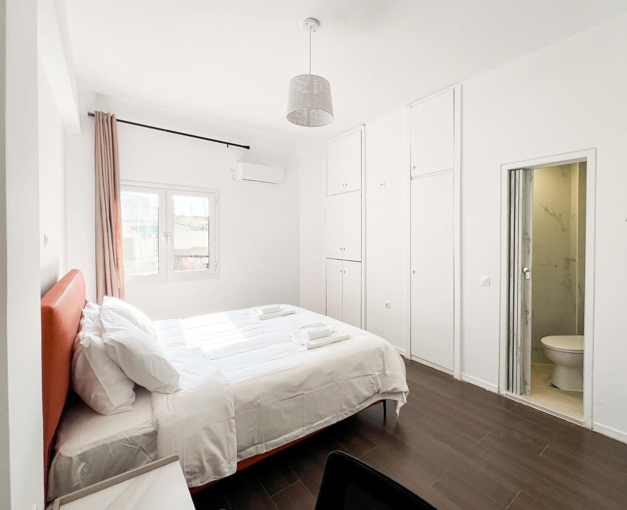 Anhome K11 Serviced Apartments Plus Афины Экстерьер фото