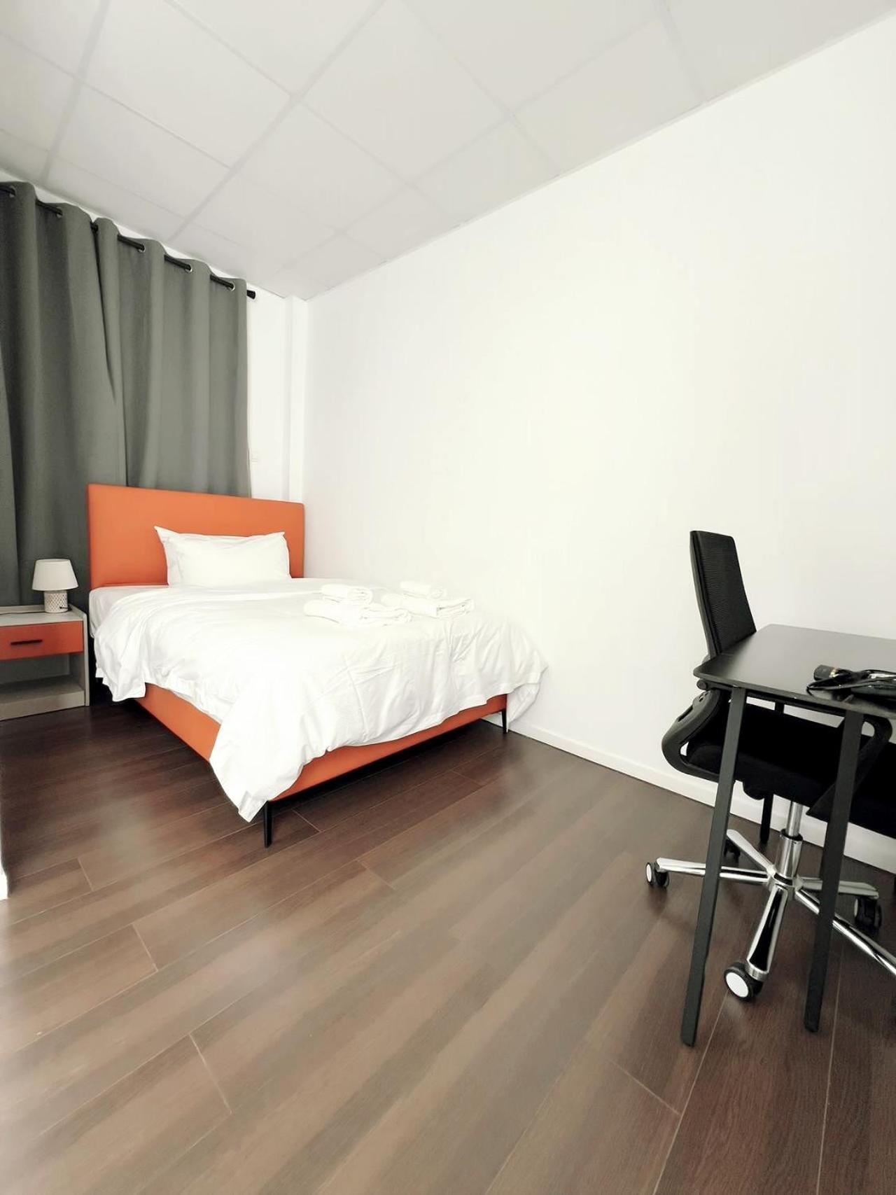 Anhome K11 Serviced Apartments Plus Афины Экстерьер фото