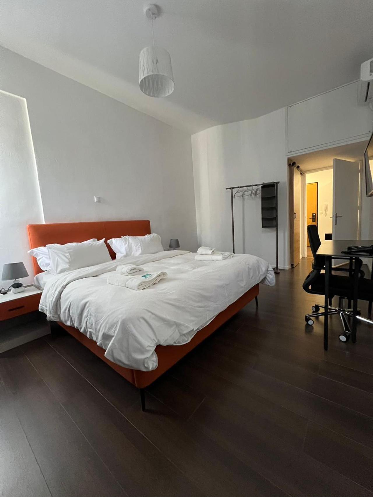 Anhome K11 Serviced Apartments Plus Афины Экстерьер фото